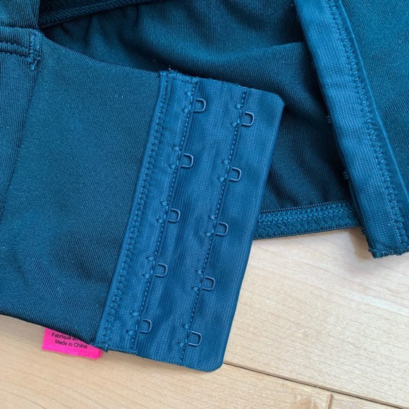 NWOT La Senza Sports Bra - Picture 4 of 5